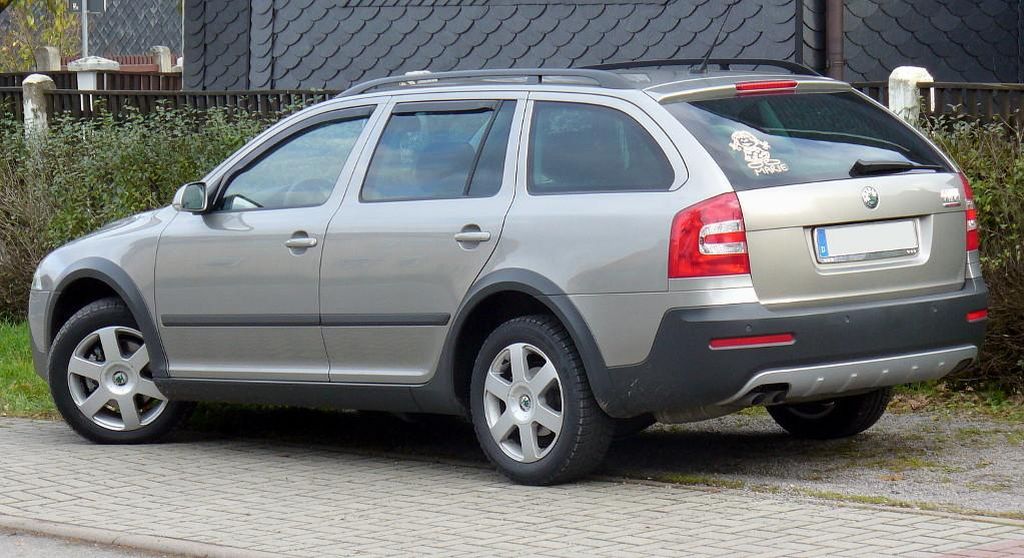 skoda OCTAVIA SCOUT.jpg