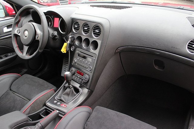 interior1.JPG