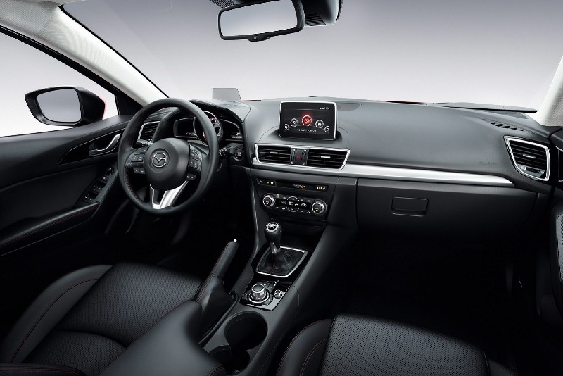 2014-Mazda3-102.jpg