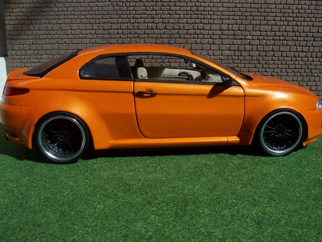 Un GT portocaliu 2.jpg