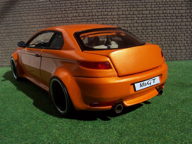 Un GT portocaliu.jpg