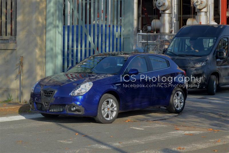 Giulietta my 2014 blu anodizzato (Custom).jpg