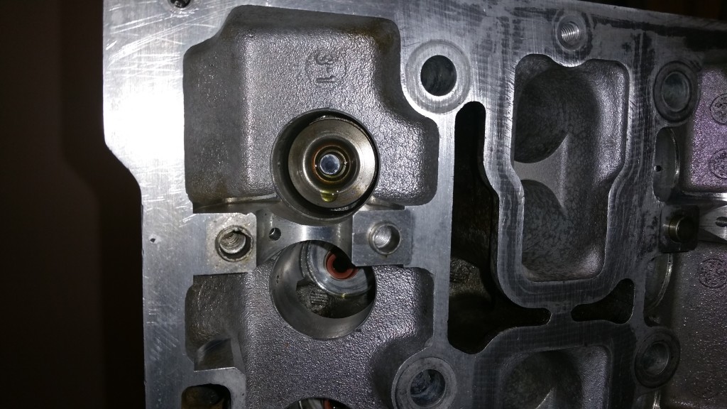 Alfa147_Valve_seal3.jpg