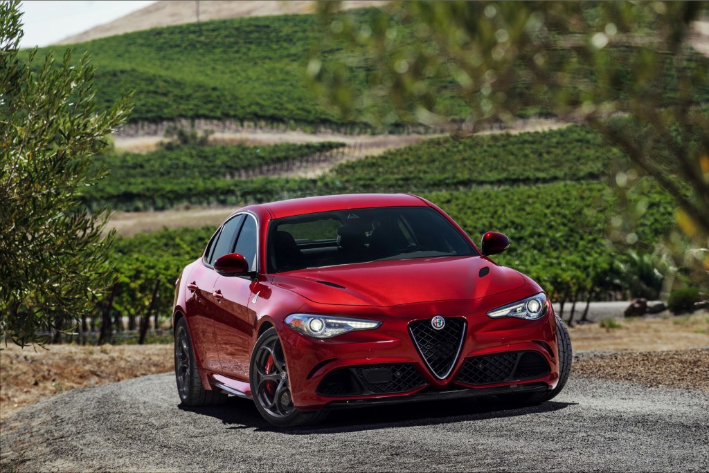 2017-alfa-romeo-giulia-007-1.jpg