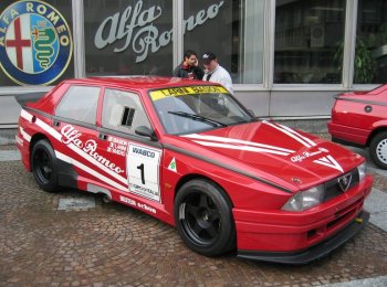 alfa_romeo_75_imsa.jpg