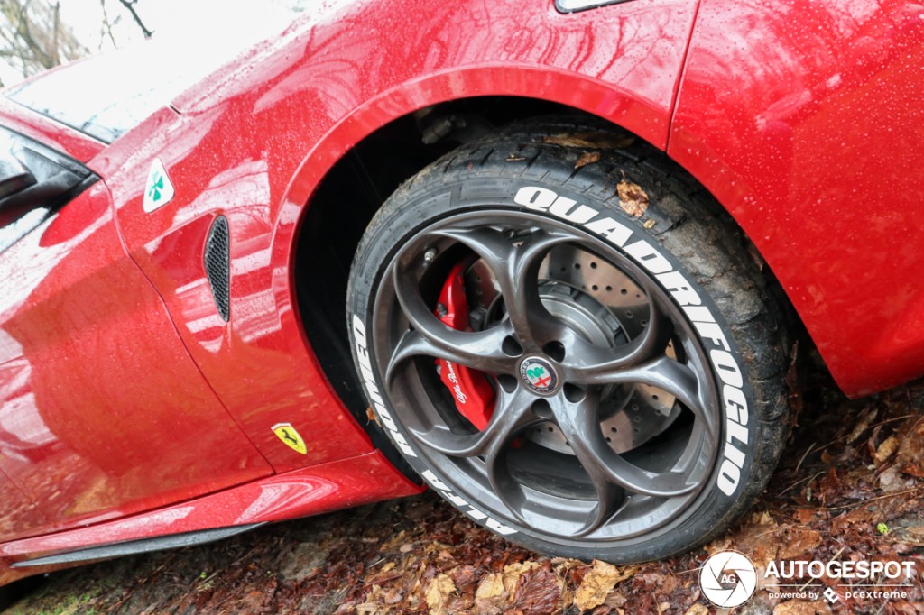 alfa-romeo-giulia-quadrifoglio-c638403032019115126_2[1].jpg